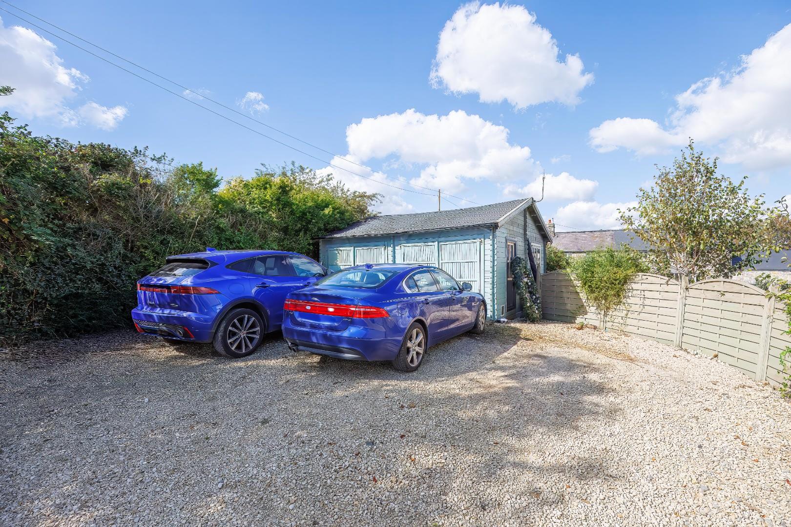 Upper Porthkerry Farm, Porthkerry Road, Rhoose, CF62 3BX